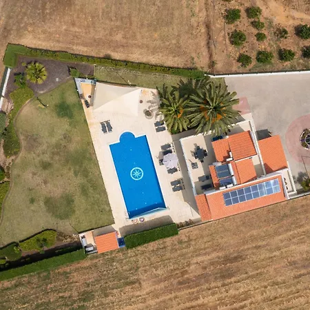 Vera Villa Guia (Faro)