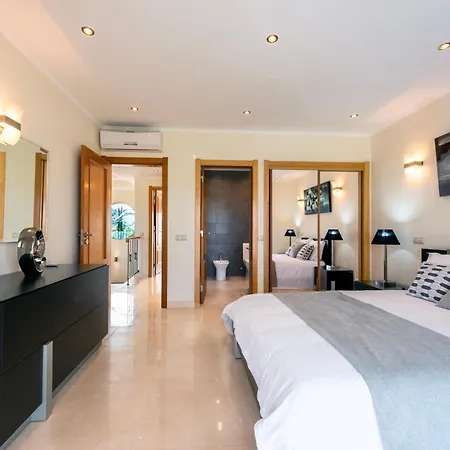 Villa Vera *